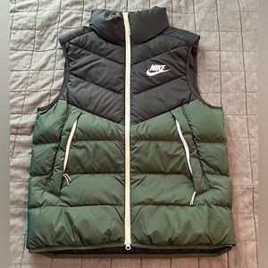 Nike Puffer Vest